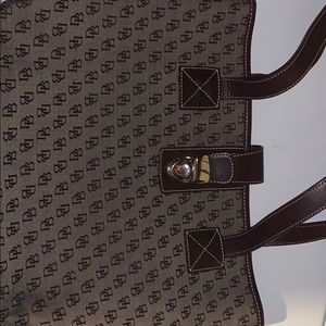 Dooney & Bourke purse